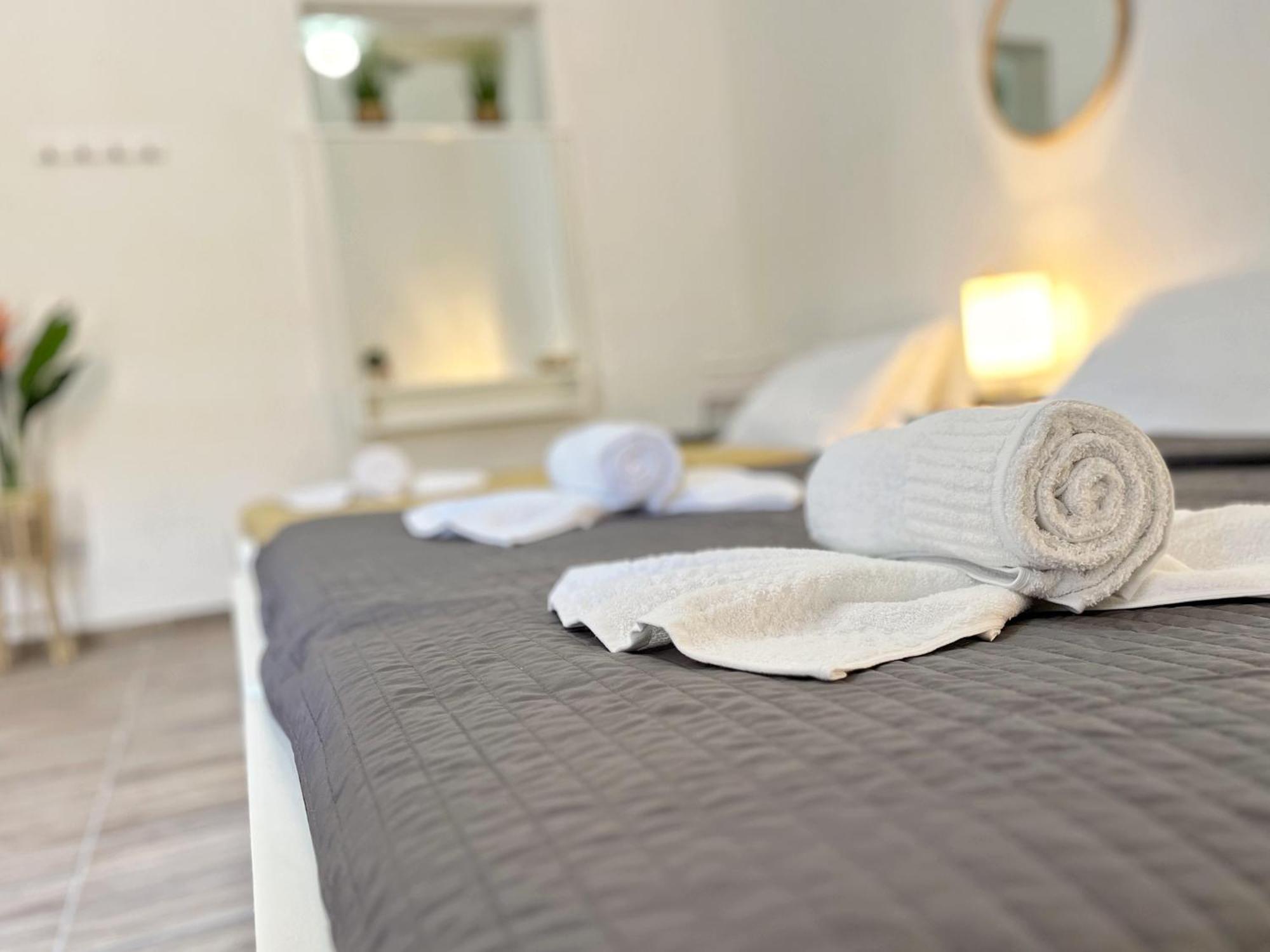 Maria & Matthias - Apartments In Central Of Floriana Ngoại thất bức ảnh