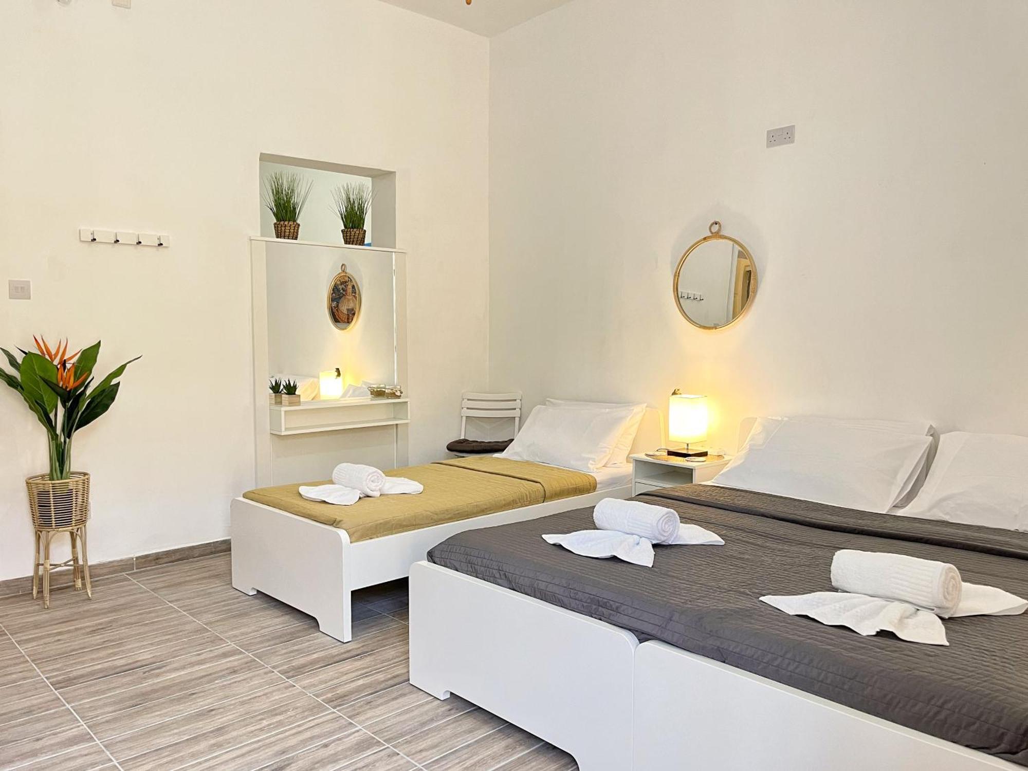 Maria & Matthias - Apartments In Central Of Floriana Ngoại thất bức ảnh