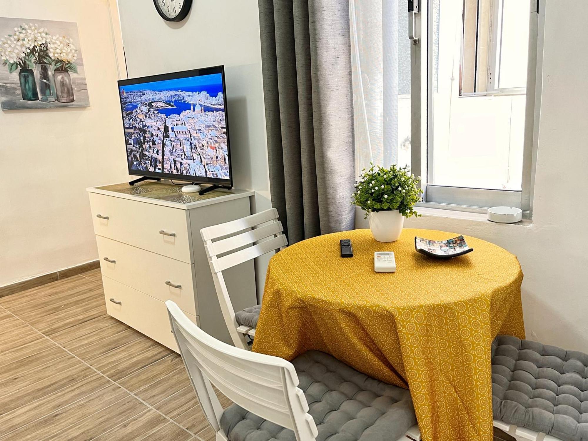 Maria & Matthias - Apartments In Central Of Floriana Ngoại thất bức ảnh